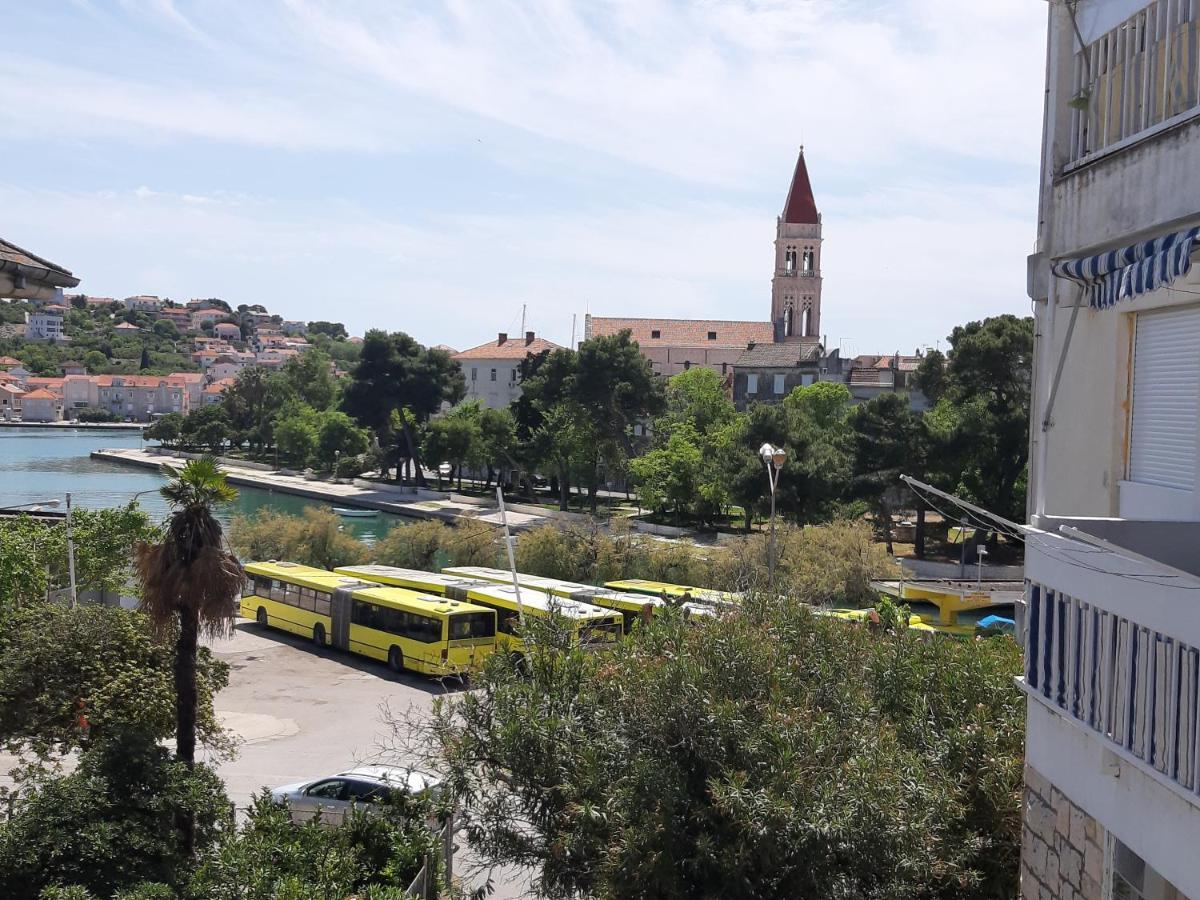 Apartman Petrovic City Center Trogir Exterior photo