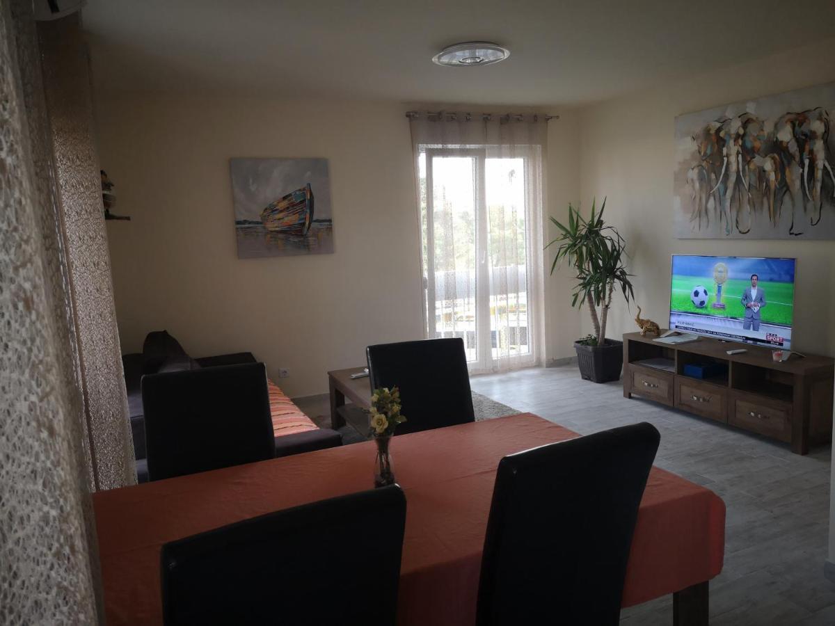 Apartman Petrovic City Center Trogir Exterior photo