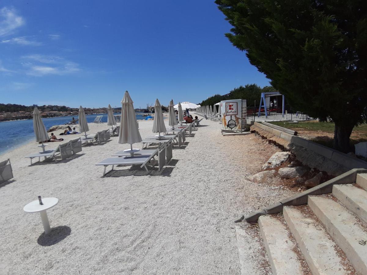 Apartman Petrovic City Center Trogir Exterior photo