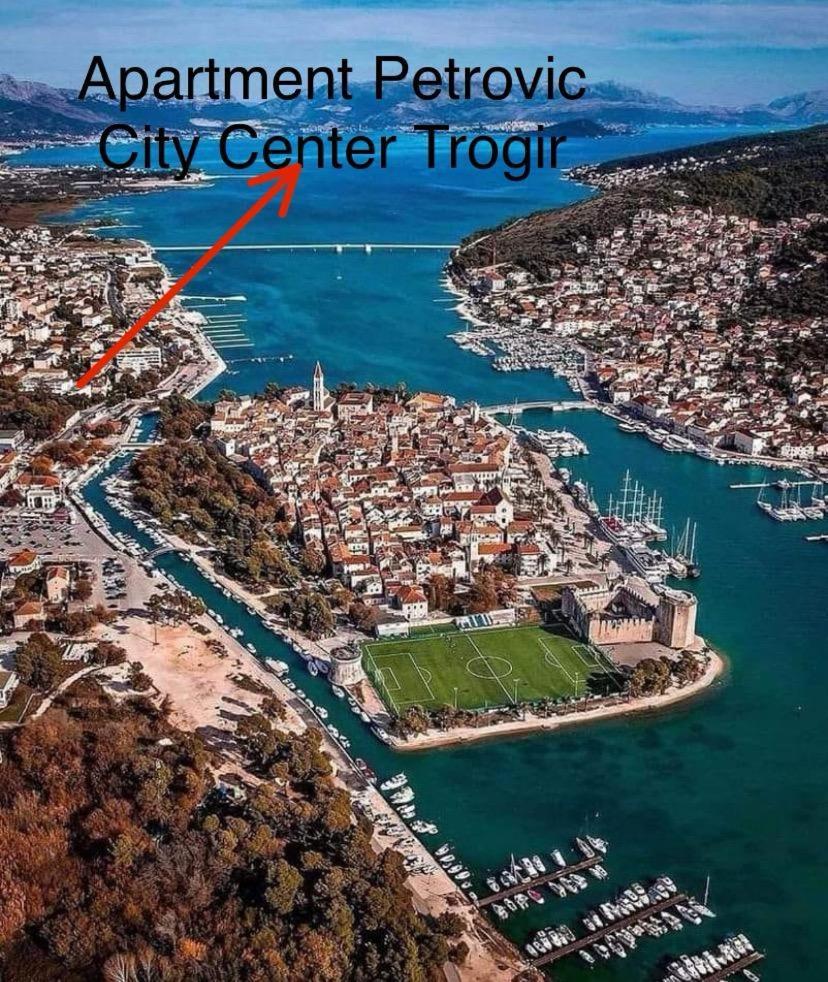 Apartman Petrovic City Center Trogir Exterior photo